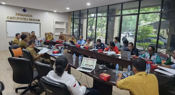 Rapat Tindak Lanjut Aksi Unjuk Rasa Aliansi Buruh Bekasi Bahas Perbup Ketenagakerjaan